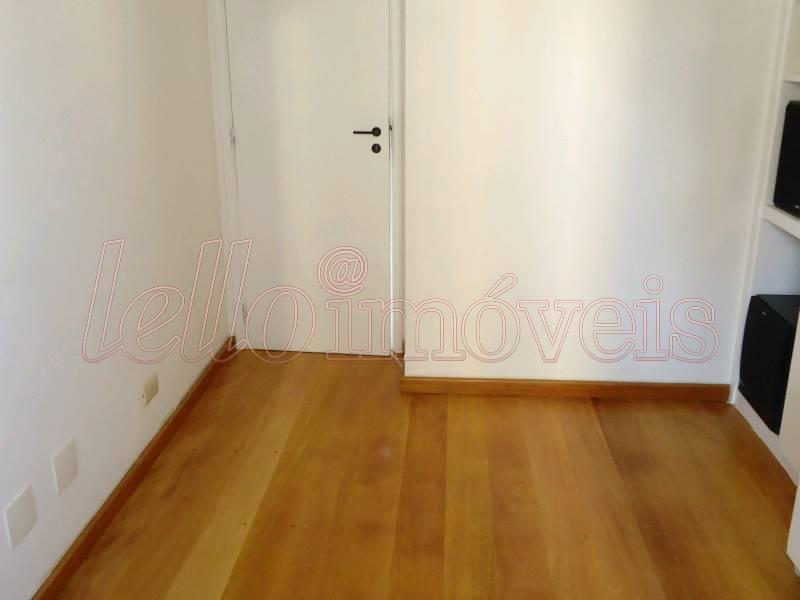 Apartamento para alugar com 3 quartos, 143m² - Foto 12