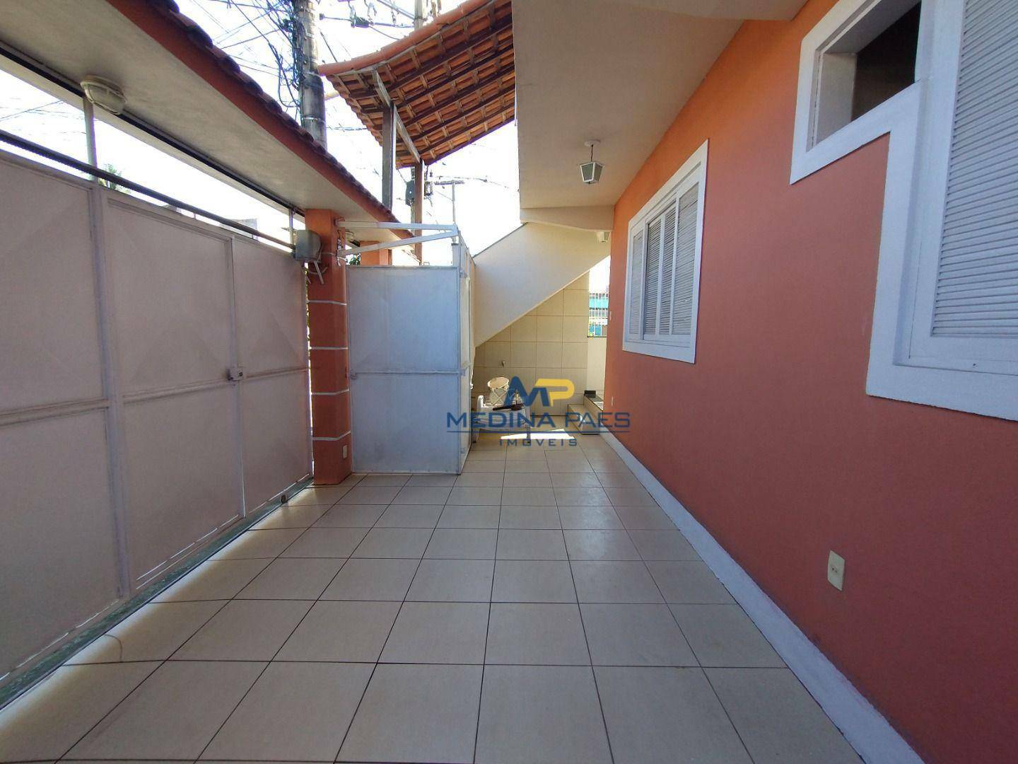 Casa à venda com 2 quartos, 73m² - Foto 3