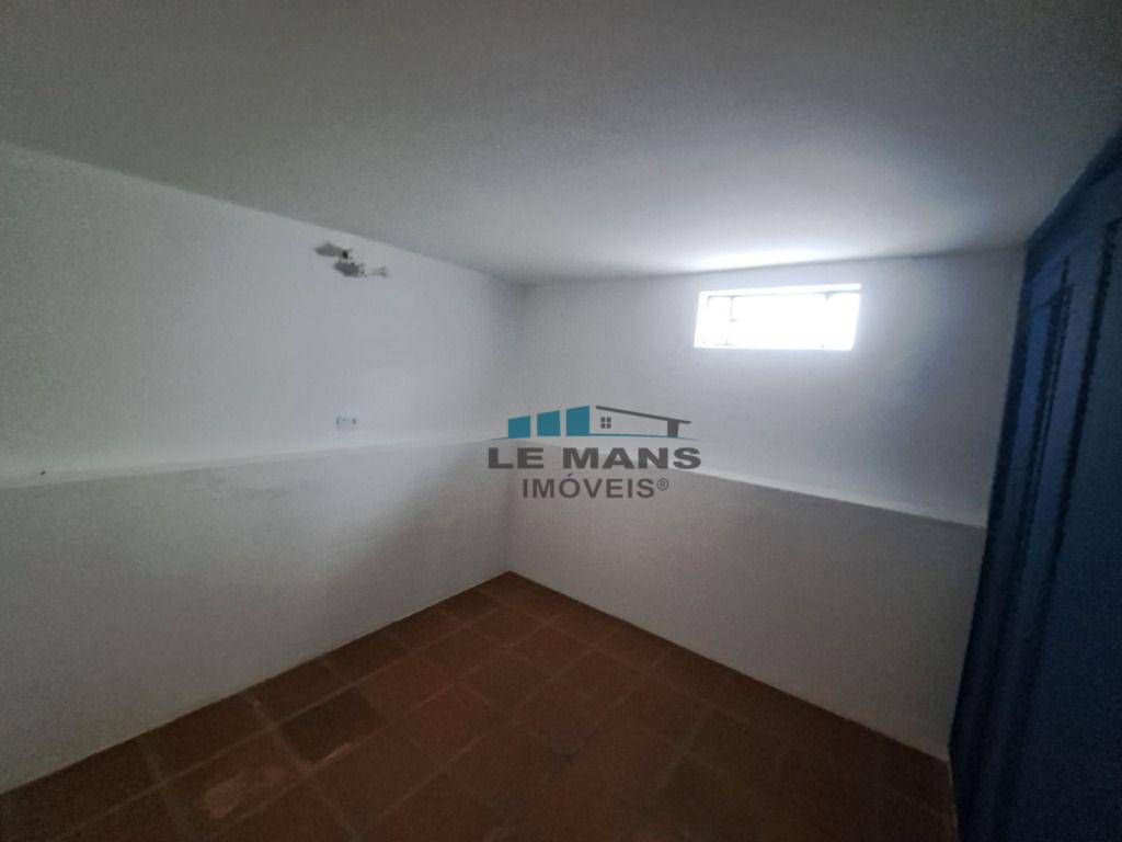 Casa à venda e aluguel com 3 quartos, 267m² - Foto 19