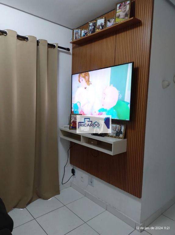 Apartamento à venda com 3 quartos, 73m² - Foto 4