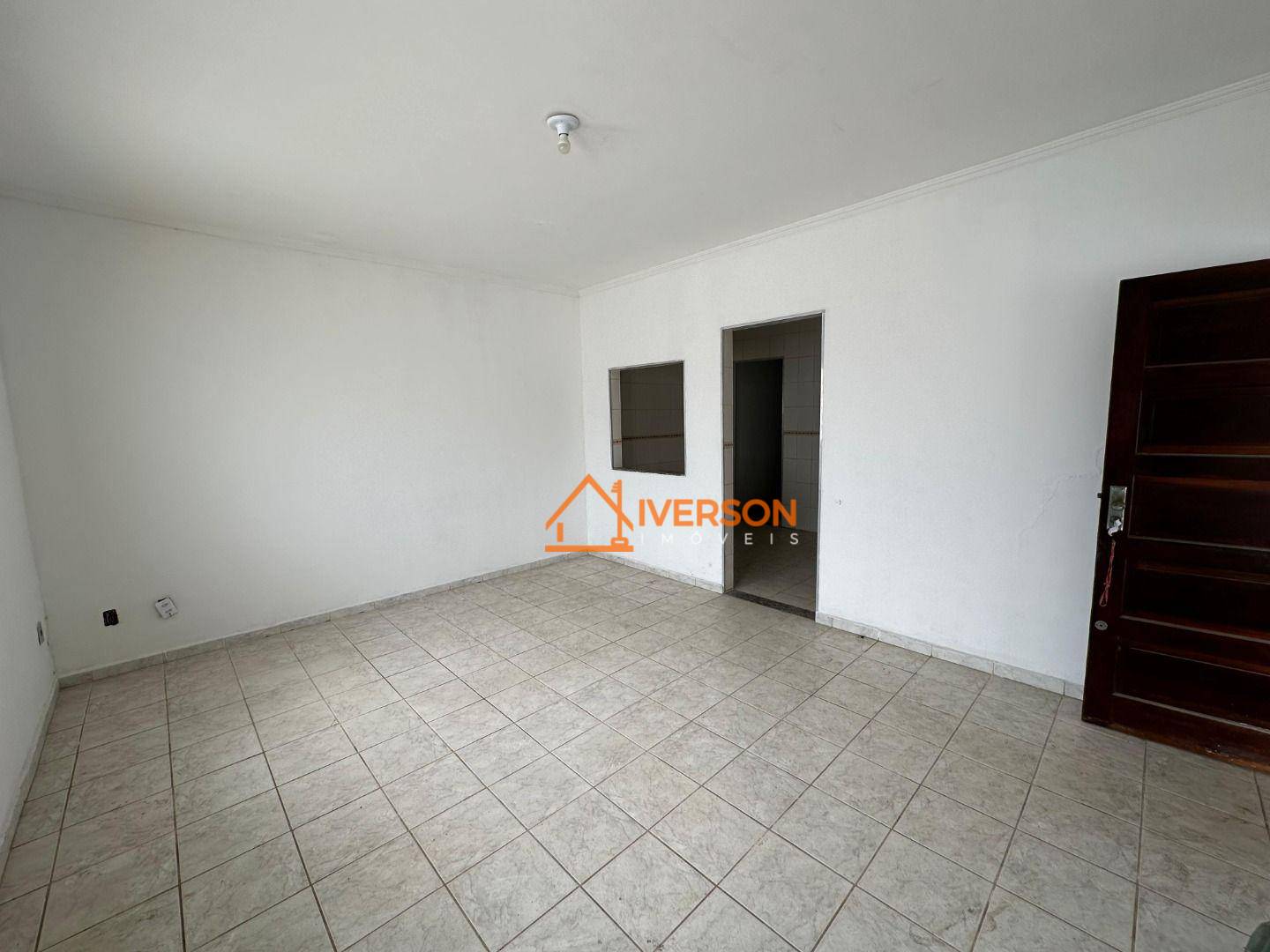 Casa à venda com 3 quartos, 126m² - Foto 4