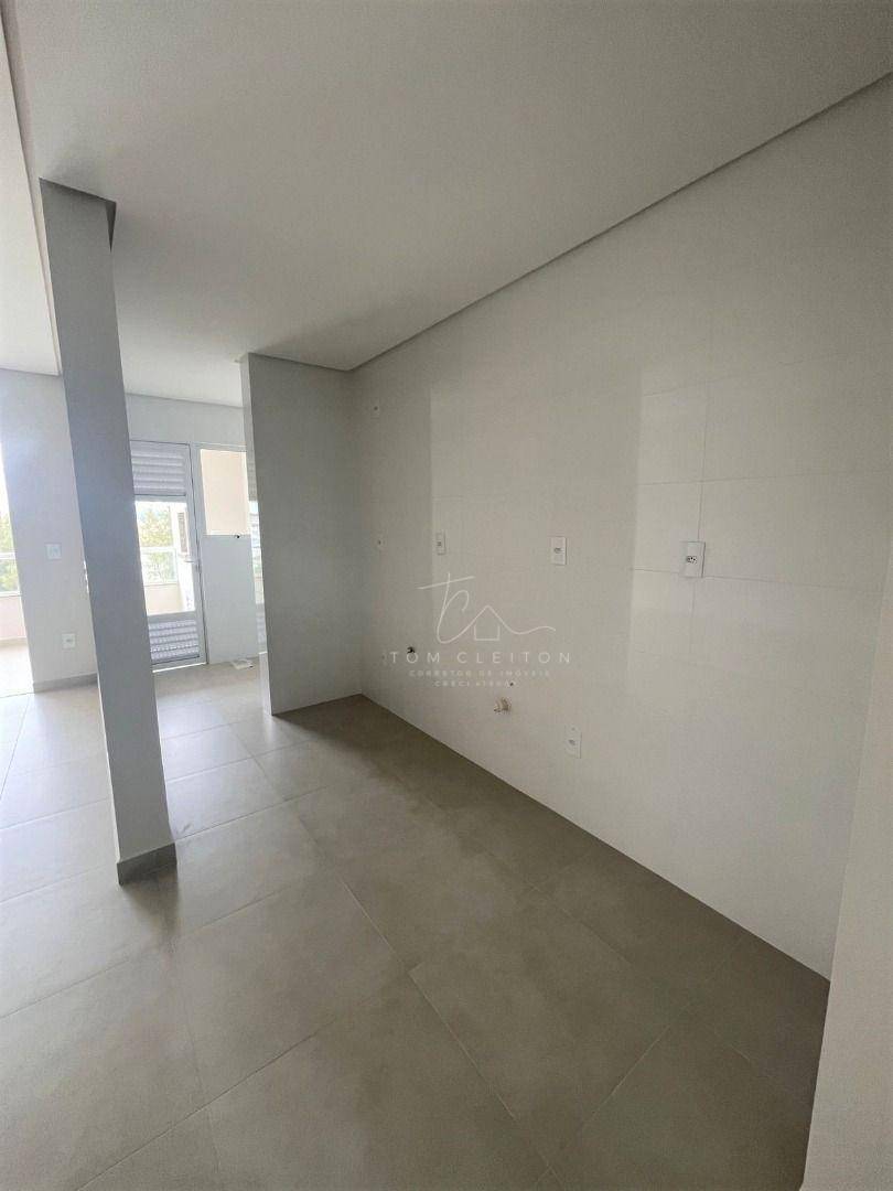 Apartamento à venda com 2 quartos, 74m² - Foto 4