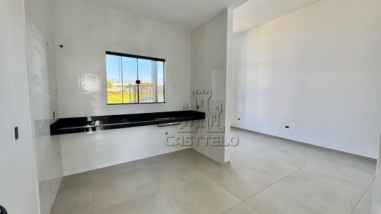 Casa à venda com 3 quartos, 77m² - Foto 3