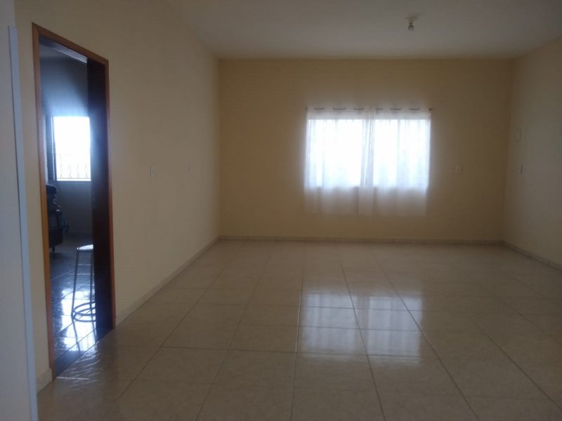 Apartamento à venda com 2 quartos, 63m² - Foto 3