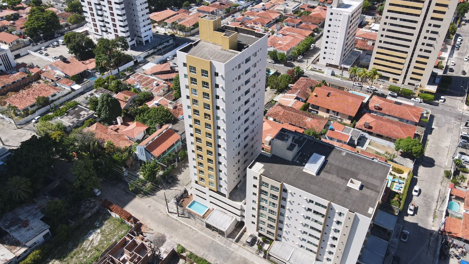 Apartamento à venda com 2 quartos, 55m² - Foto 1