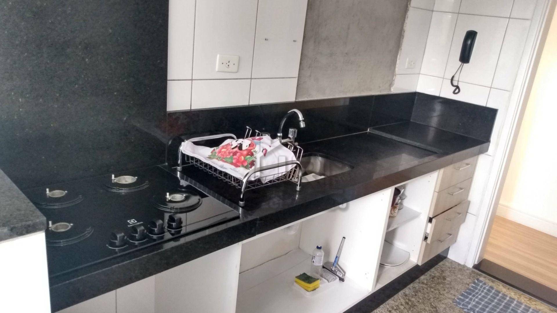 Apartamento à venda com 3 quartos, 83m² - Foto 35