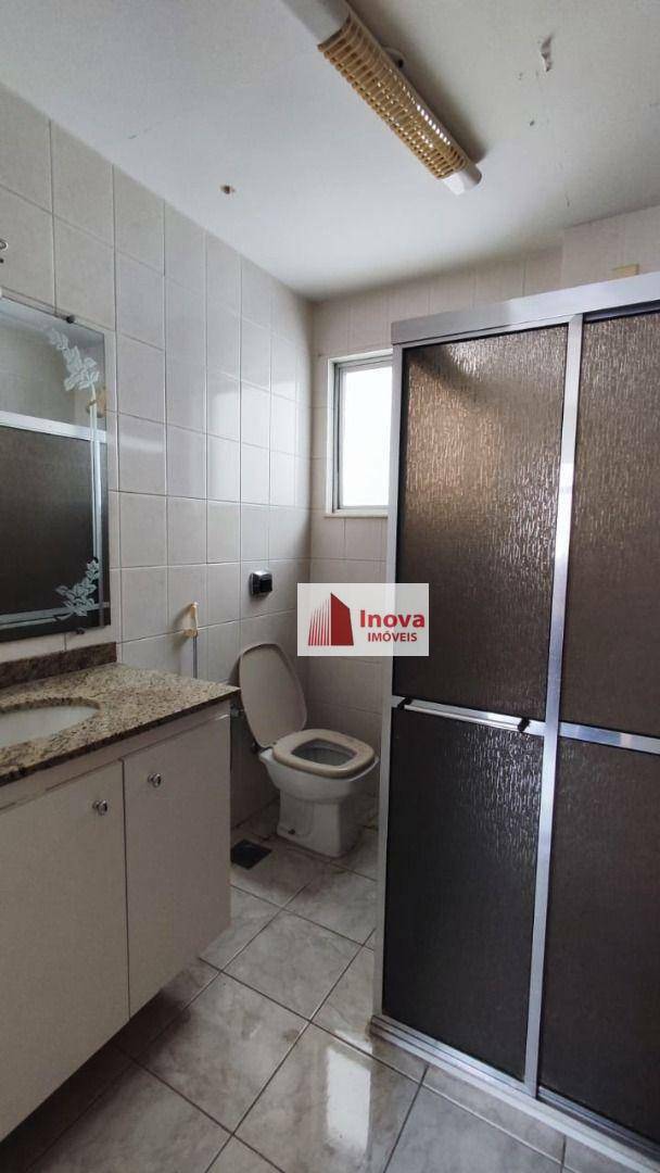 Apartamento para alugar com 3 quartos, 122m² - Foto 34