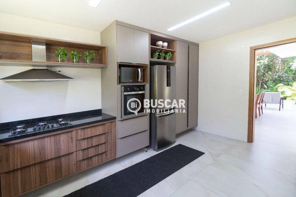 Casa de Condomínio à venda com 5 quartos, 385m² - Foto 14