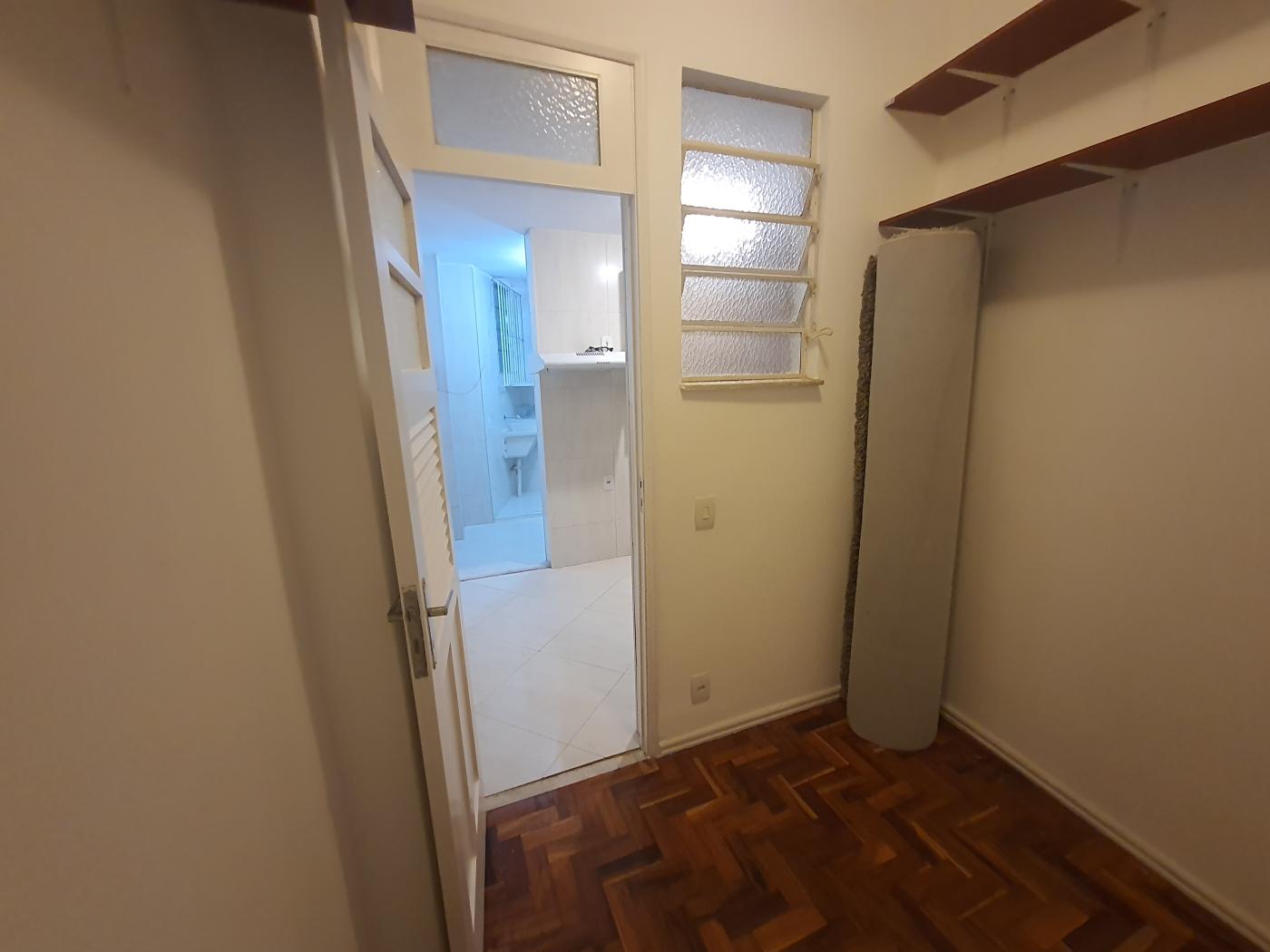 Apartamento à venda com 2 quartos, 57m² - Foto 13