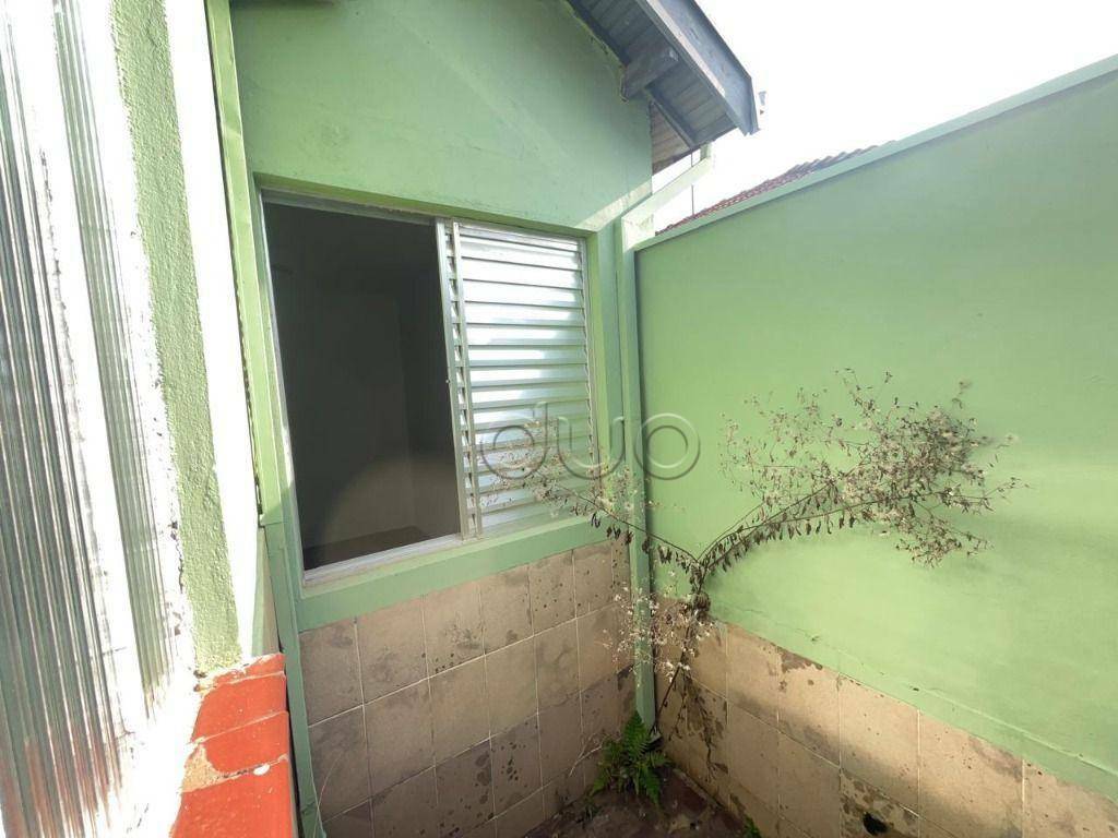 Casa à venda com 2 quartos, 209m² - Foto 14