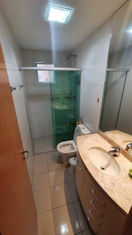 Apartamento para alugar com 2 quartos, 94m² - Foto 7