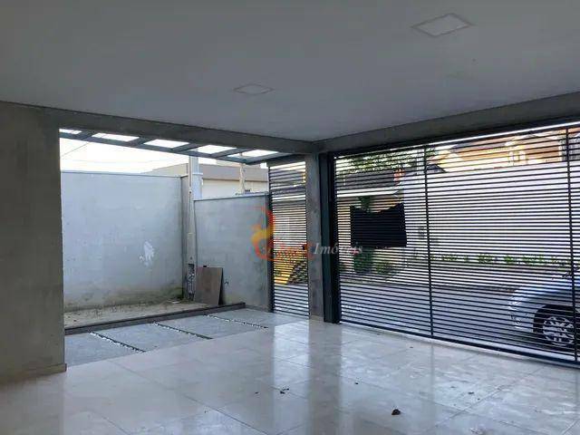 Casa à venda com 3 quartos, 166m² - Foto 3