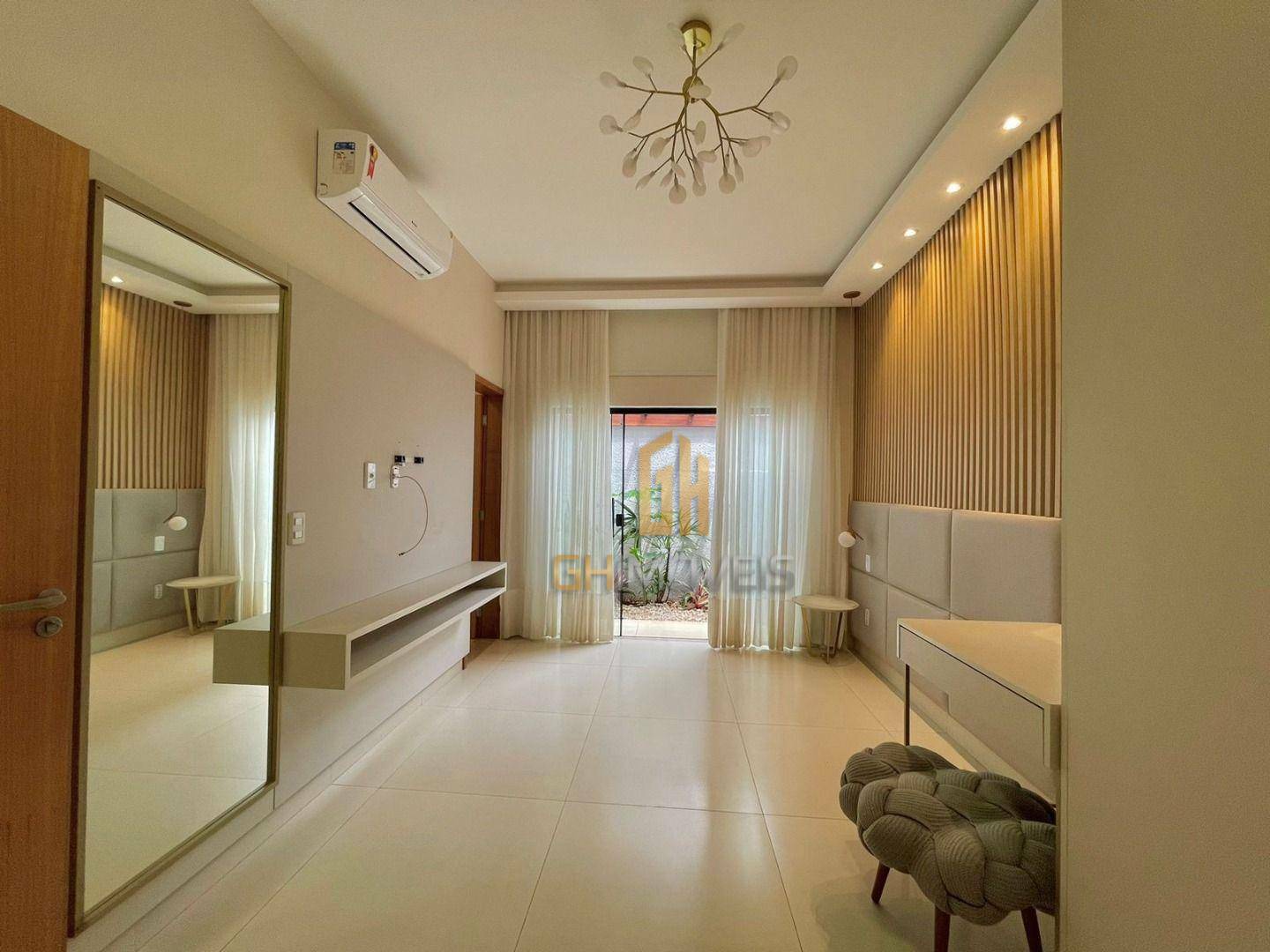 Casa à venda com 3 quartos, 187m² - Foto 1