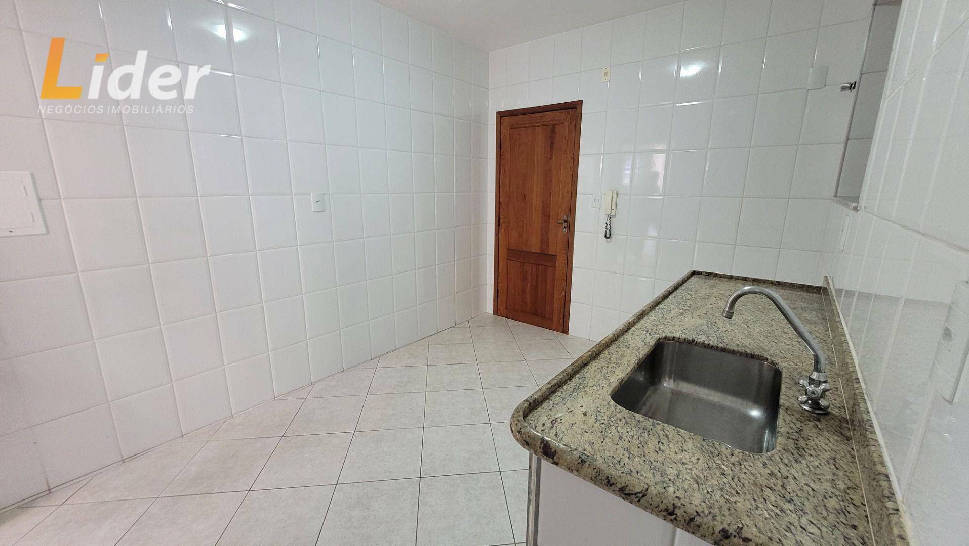 Apartamento à venda com 2 quartos, 62m² - Foto 12