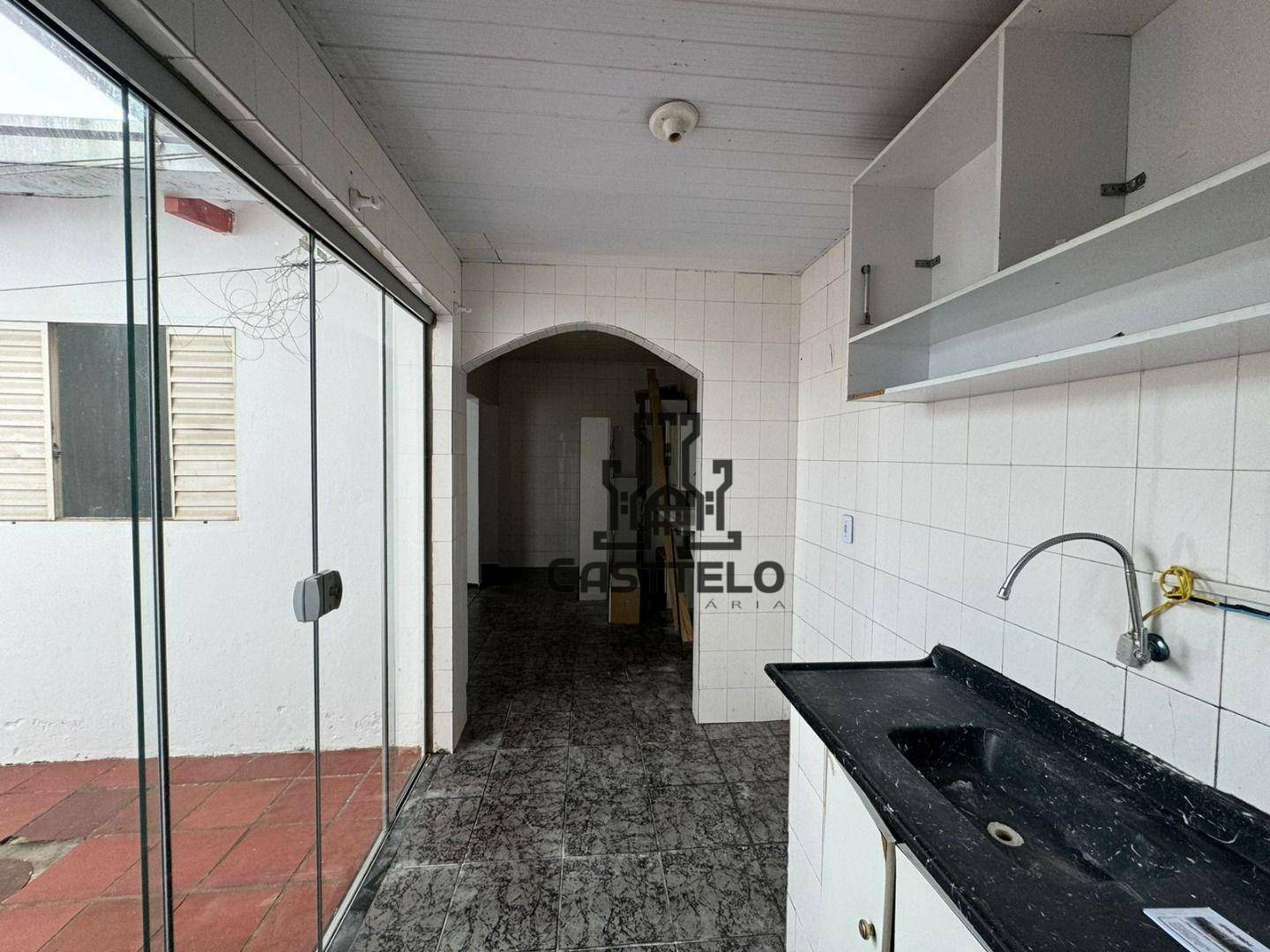 Casa à venda com 3 quartos, 140m² - Foto 11