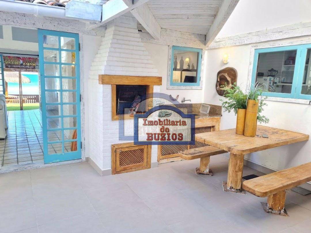 Casa para alugar com 5 quartos, 300m² - Foto 38