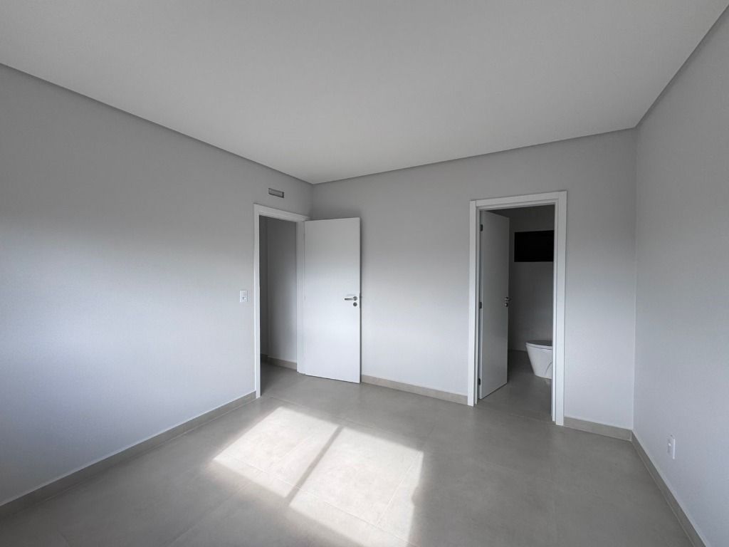 Apartamento à venda com 3 quartos, 10492m² - Foto 11