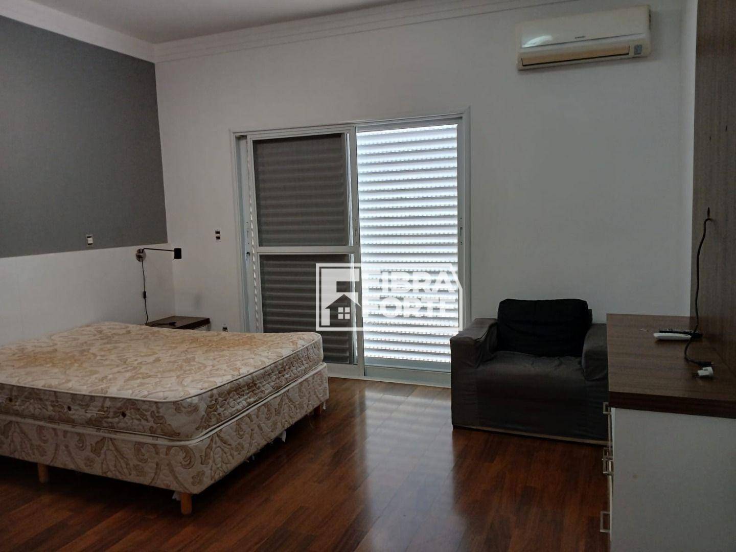 Casa de Condomínio para alugar com 3 quartos, 240m² - Foto 11