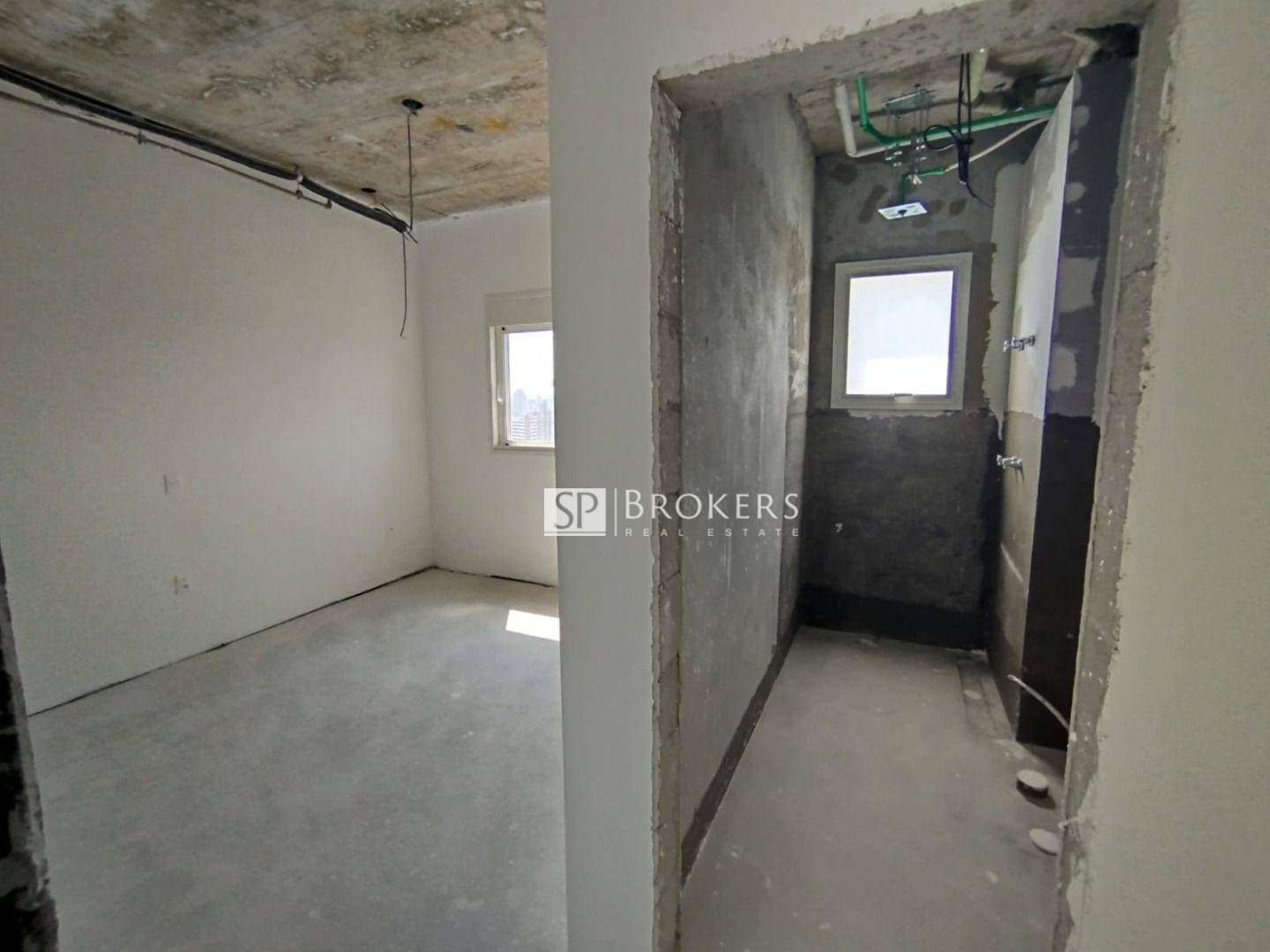 Apartamento à venda com 3 quartos, 256m² - Foto 14