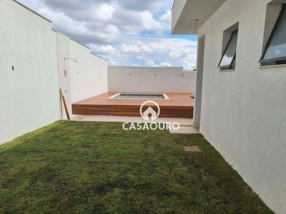 Casa de Condomínio à venda com 4 quartos, 247m² - Foto 27