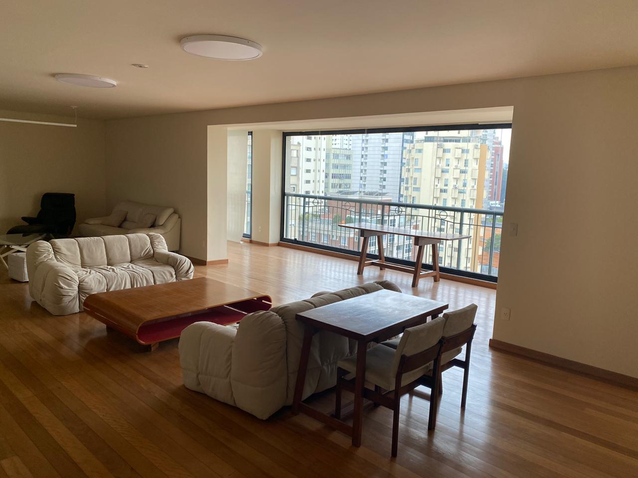 Apartamento à venda com 4 quartos, 311m² - Foto 1