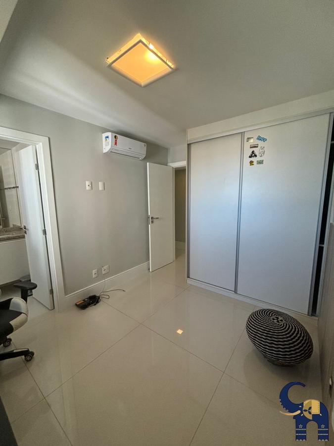 Apartamento à venda com 4 quartos, 207m² - Foto 12