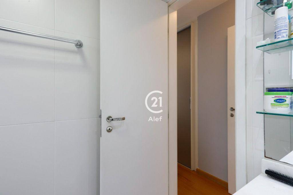 Apartamento à venda com 3 quartos, 111m² - Foto 21