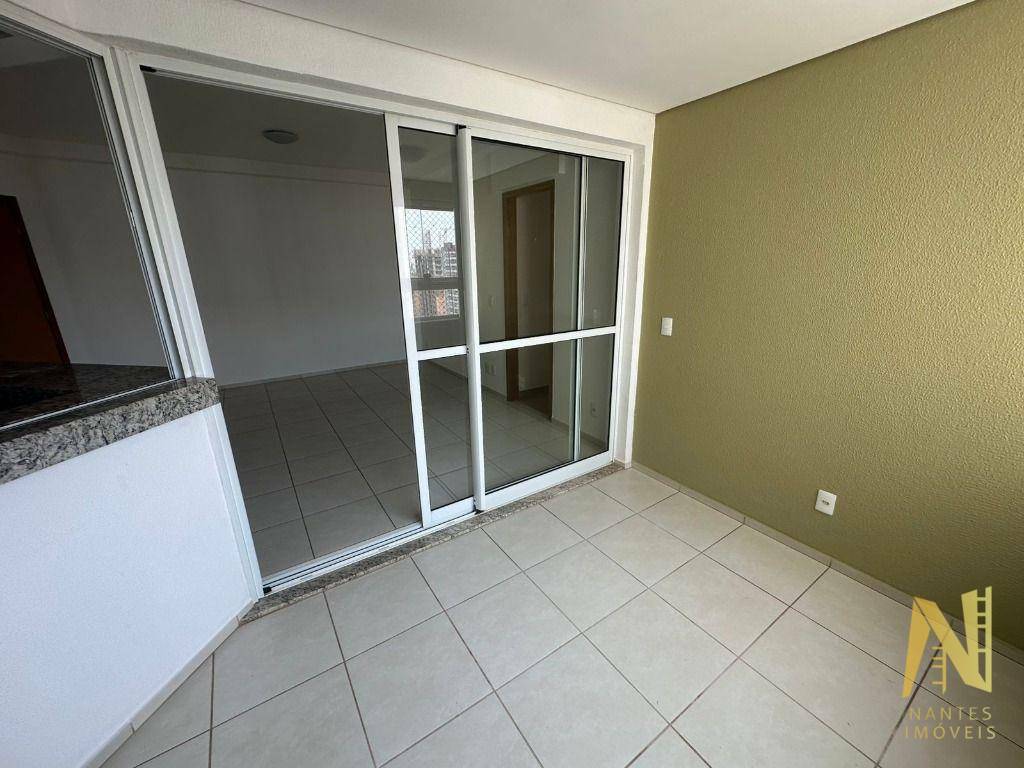 Apartamento para alugar com 3 quartos, 79m² - Foto 2