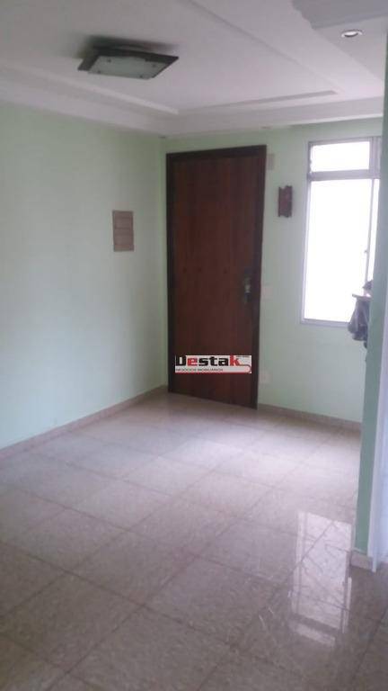 Apartamento à venda com 2 quartos, 48m² - Foto 2