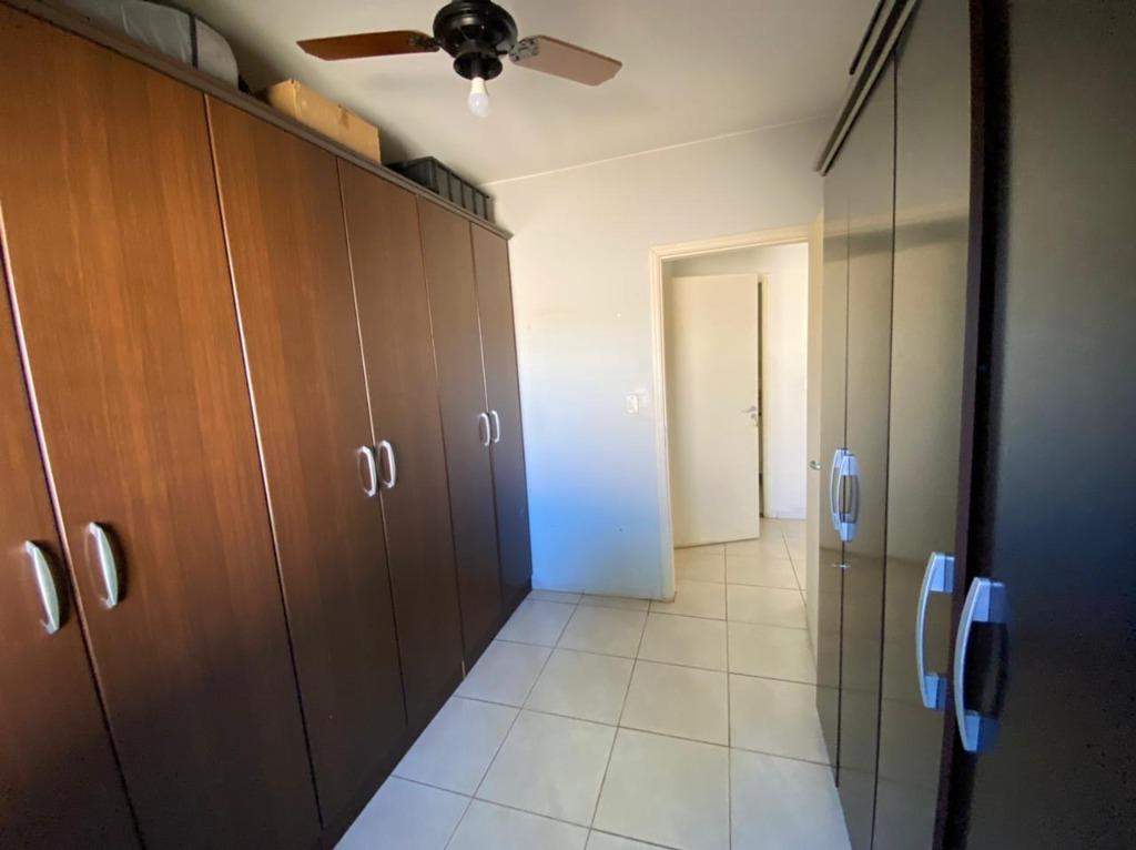 Casa à venda com 5 quartos, 190m² - Foto 2