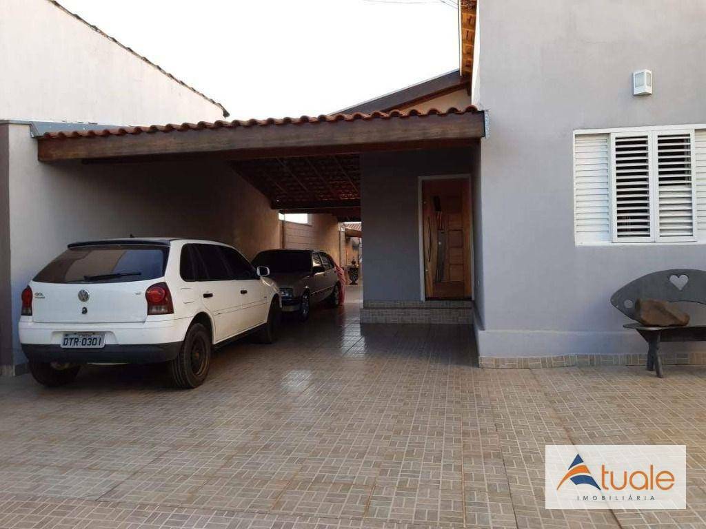 Casa à venda com 3 quartos, 180m² - Foto 1