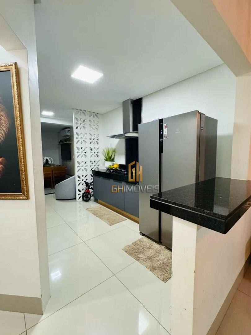 Casa à venda com 4 quartos, 135m² - Foto 4