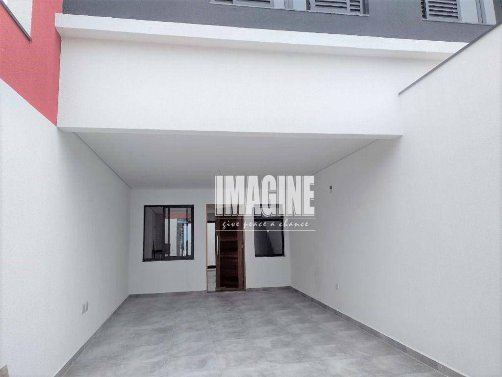 Sobrado à venda com 3 quartos, 110m² - Foto 1