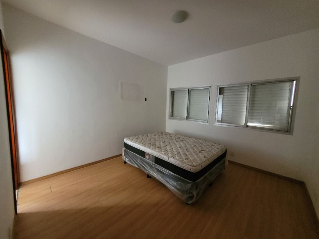 Apartamento à venda com 4 quartos, 160m² - Foto 8