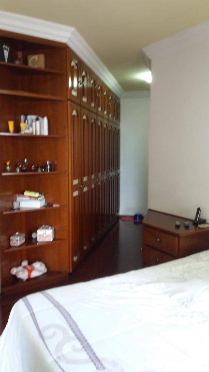 Apartamento à venda com 3 quartos, 200m² - Foto 28