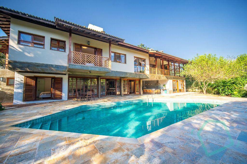 Casa de Condomínio à venda com 5 quartos, 677m² - Foto 1