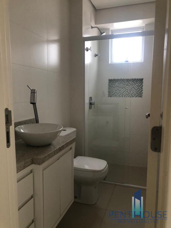 Apartamento para alugar com 3 quartos, 132m² - Foto 9