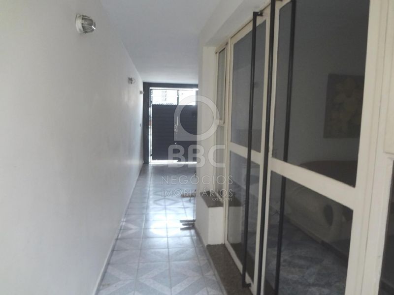 Sobrado à venda com 3 quartos, 380m² - Foto 3