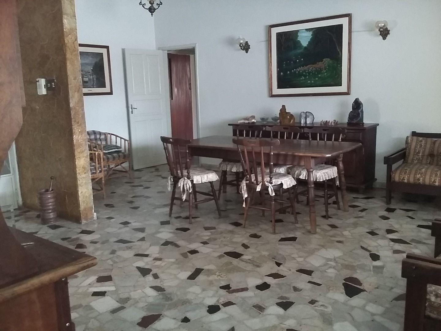 Casa à venda com 5 quartos, 356m² - Foto 1