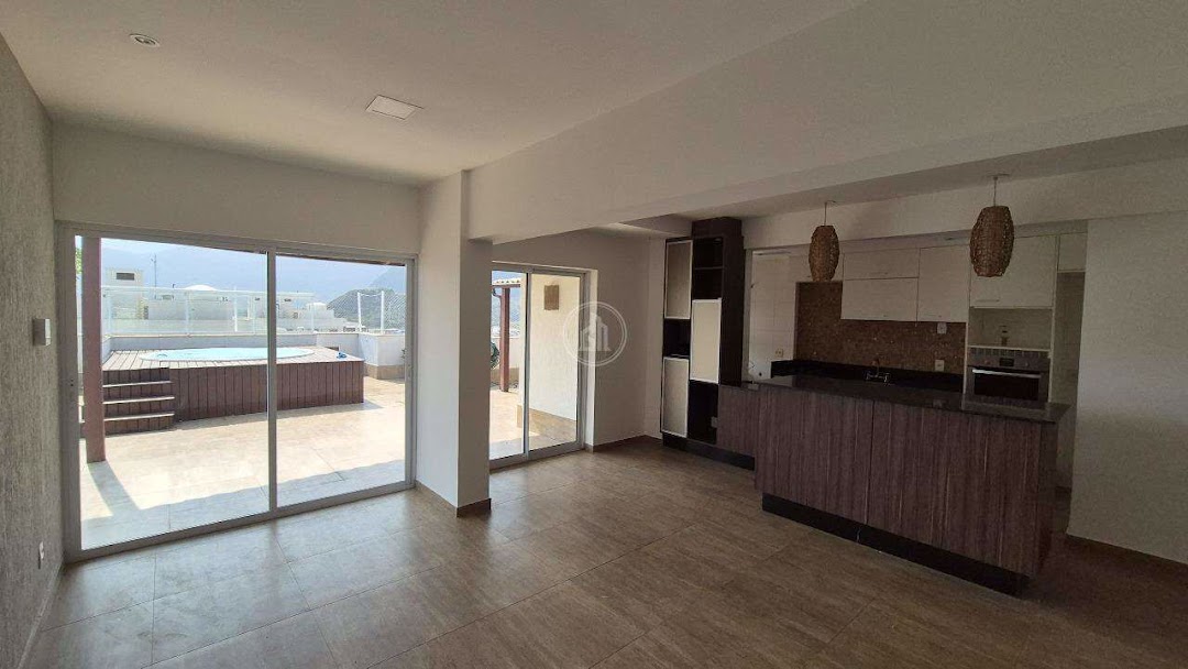 Cobertura à venda com 2 quartos, 166m² - Foto 2