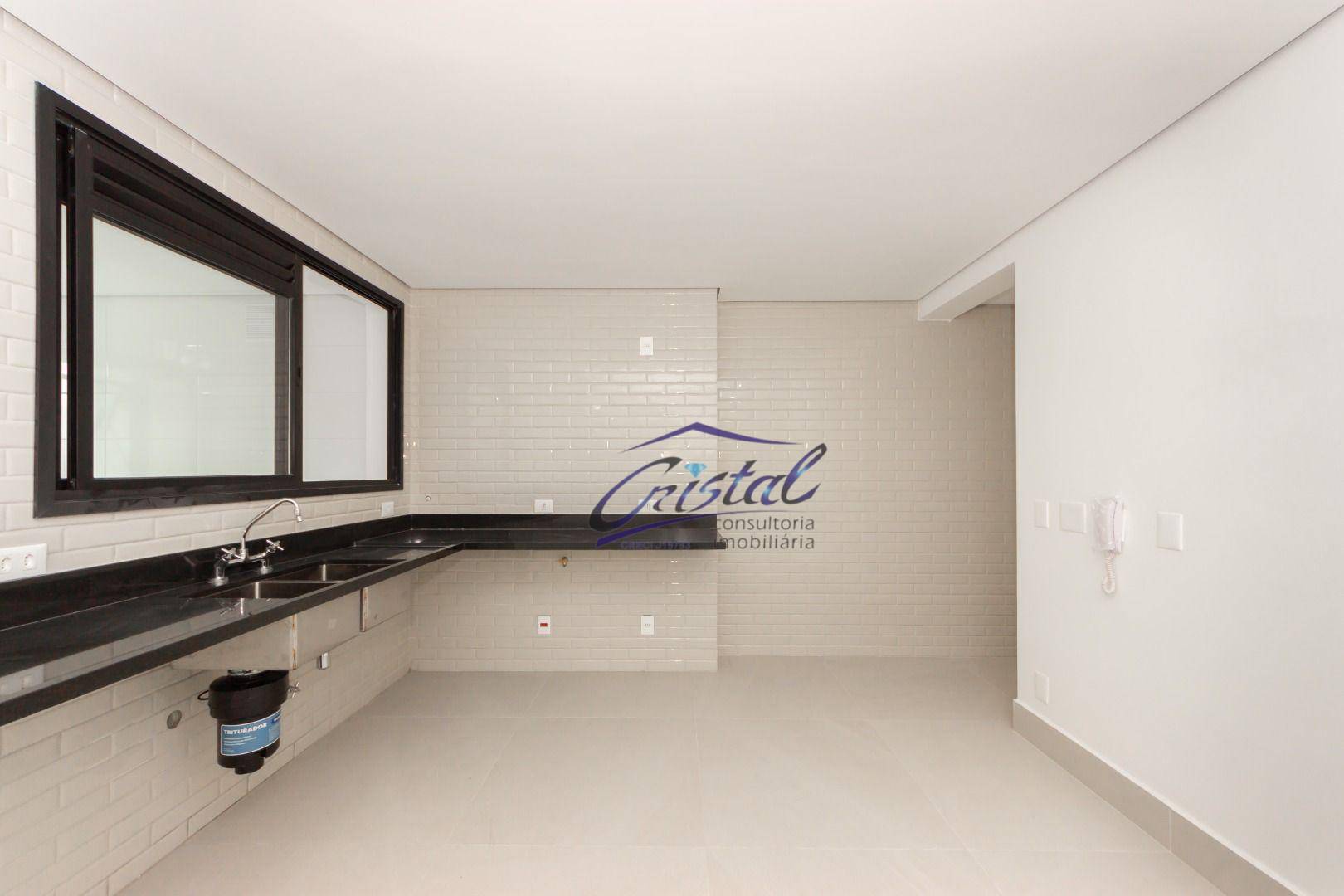 Apartamento à venda com 3 quartos, 208m² - Foto 16