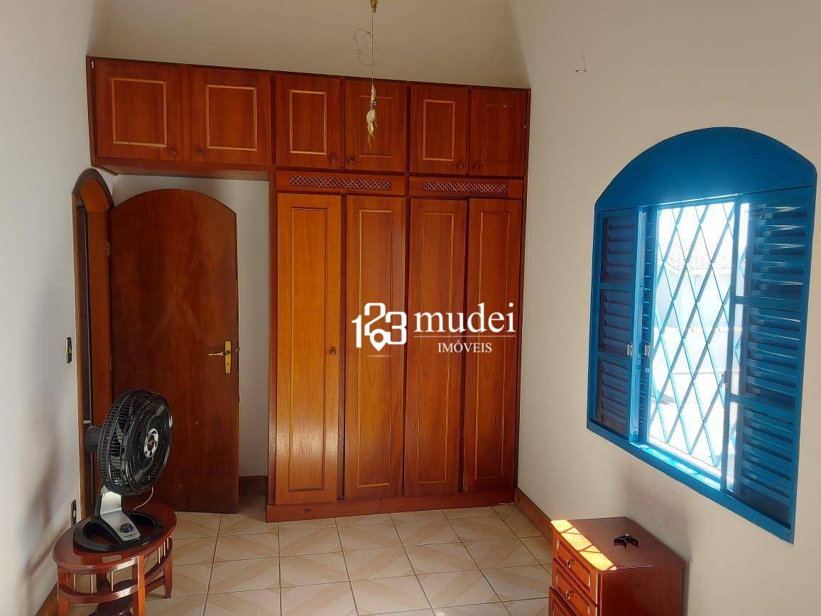 Casa à venda com 4 quartos, 180m² - Foto 43