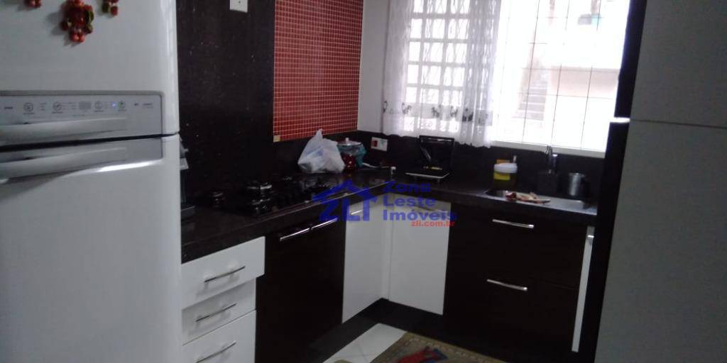 Sobrado à venda com 4 quartos, 300m² - Foto 3