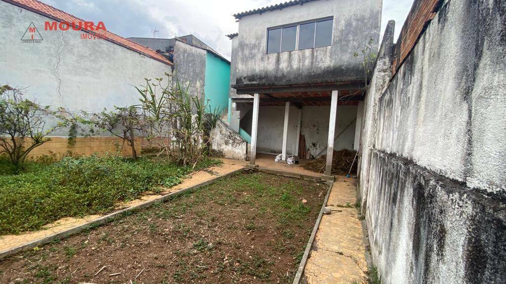 Casa à venda com 3 quartos, 285m² - Foto 2