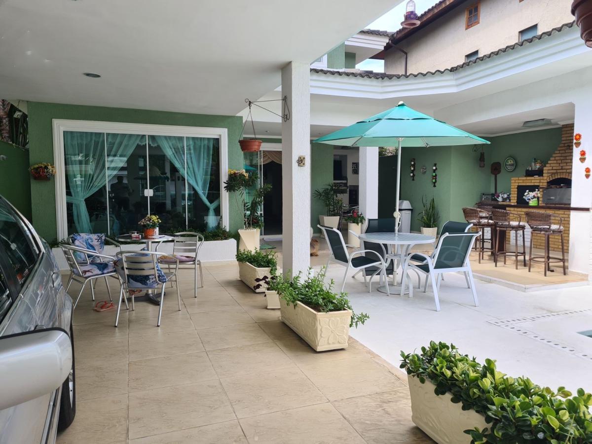 Casa de Condomínio à venda com 4 quartos, 300m² - Foto 4