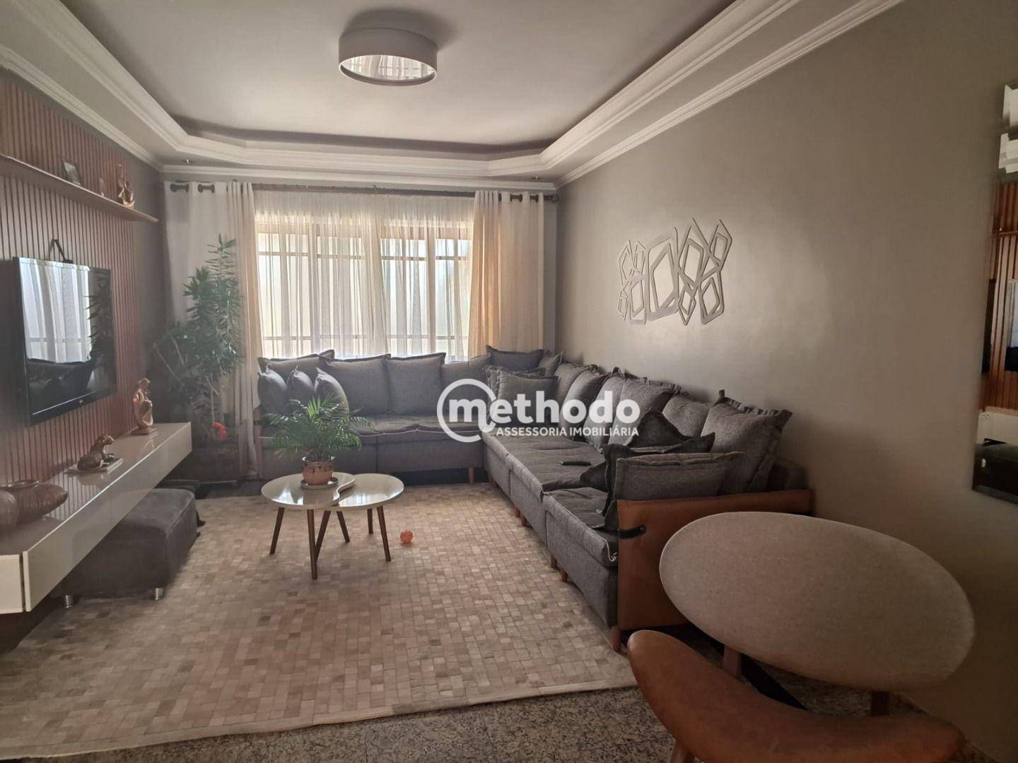 Casa à venda com 4 quartos, 330m² - Foto 56