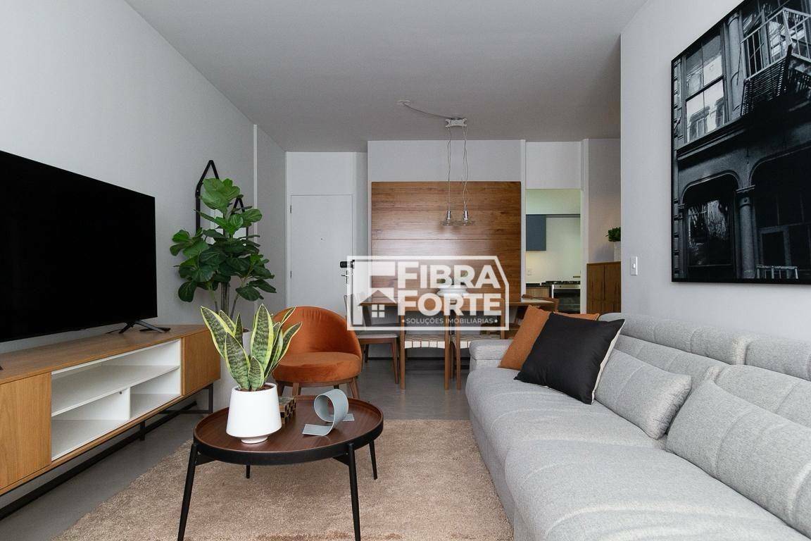 Apartamento para alugar com 3 quartos, 99m² - Foto 4