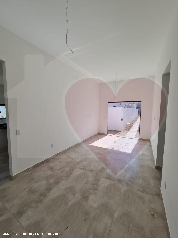 Casa à venda com 3 quartos, 77m² - Foto 7