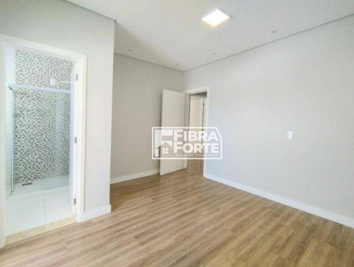 Casa à venda com 3 quartos, 200m² - Foto 19