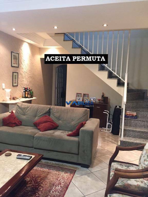 Sobrado à venda com 3 quartos, 120m² - Foto 1